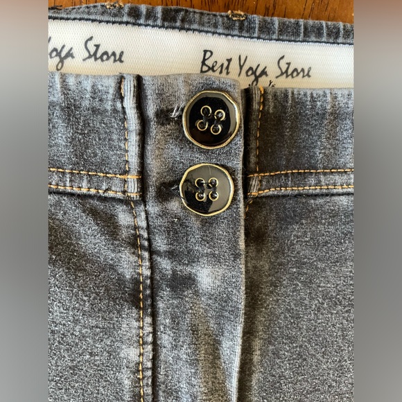 Booty lifting grey jeggings - Picture 3 of 13